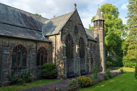 Christ Church Heaton, Markland Hill